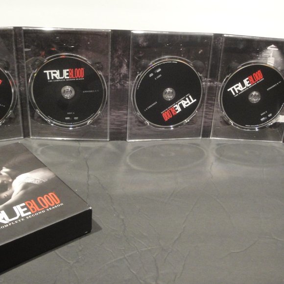 True Blood DVD set of 5 Discs--Complete Season Two - Picture 2 of 4